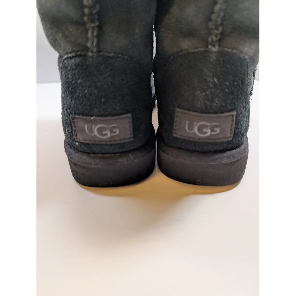 UGG Classic Short‎ Boots Black Suede Shearling Lined Winter Womens 7 Apres Ski